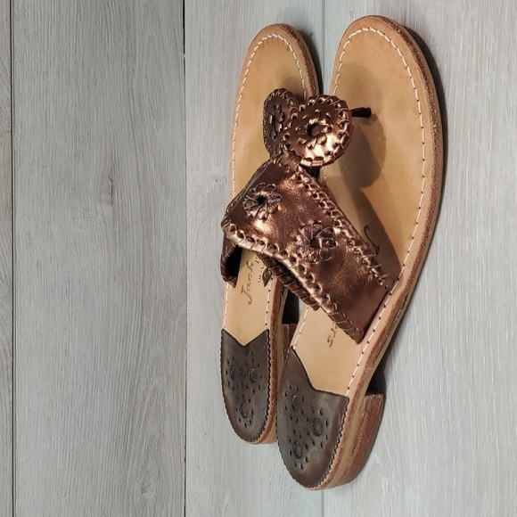 Jack Rogers Womens Thong Rose Gold Metallic Leather Sandals shoes sz 7 - Picture 2 of 13